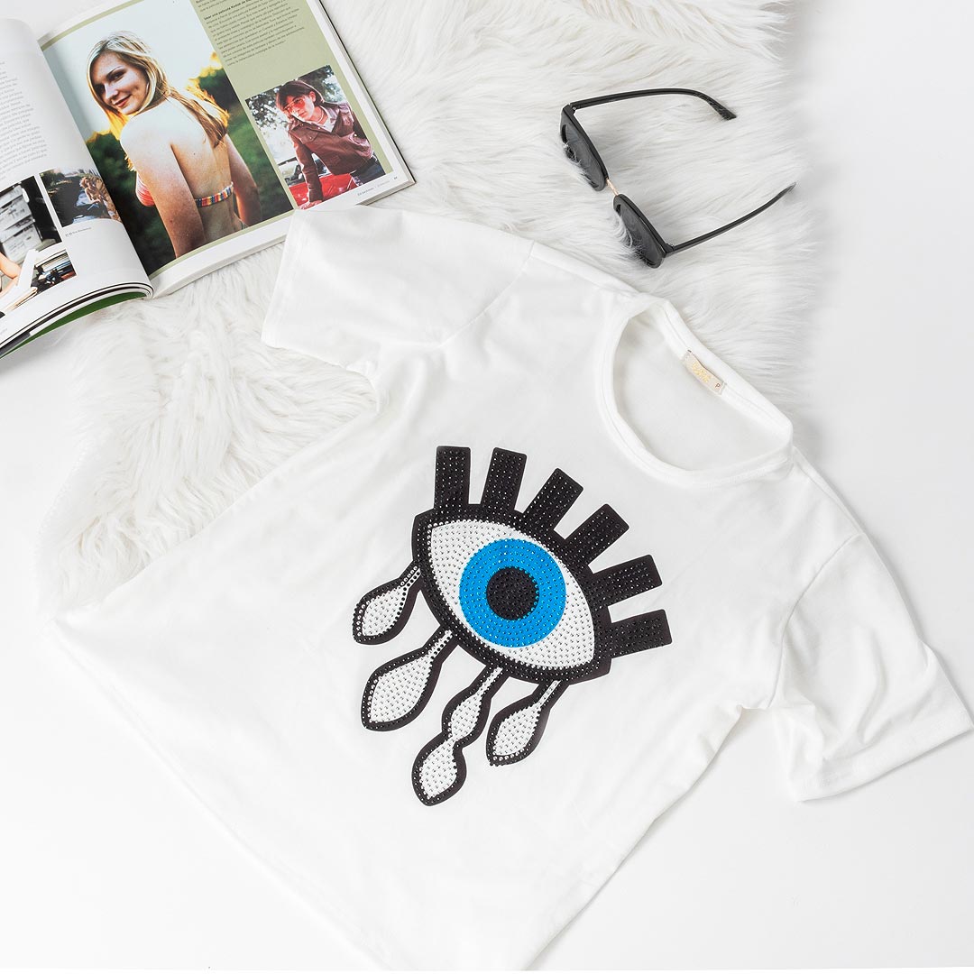 Polera Ojo ( con brillos) manga corta mujer